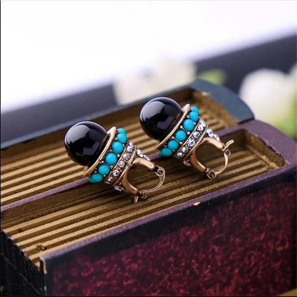 Zara Resin Drop Pavé Earrings - Picture 4 of 6